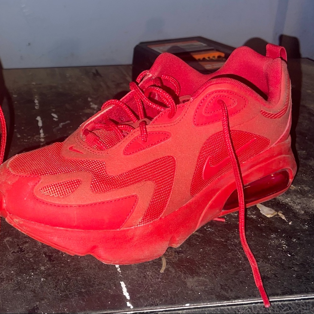 Mens Nike air max 200s